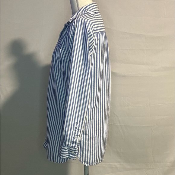 Blouses/flannels/button downs-2 ofor $20 or 3 for $30 (Mix & Match) - Picture 4 of 6